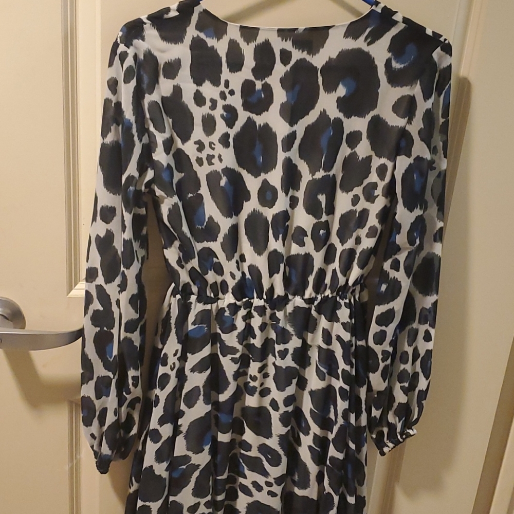 Dress - Picture 5 of 7